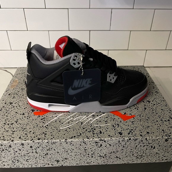 Men’s Jordan Retro 4 Bread Reimagined Size 6. - Picture 1 of 8